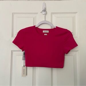 Aritzia Babaton CONTOUR CREW RIBCAGE T-SHIRT